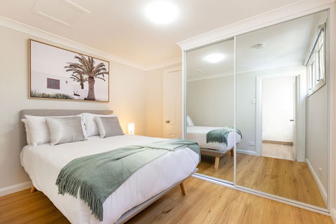 Ultimo 1 Bed. Furnished House W Parking - Accommodation VIC 4
