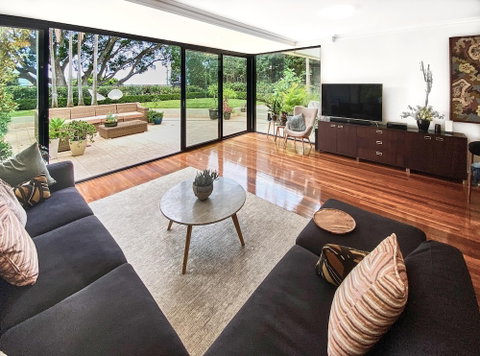 BELLEVUE GARDEN OASIS-hosted By L'Abode - Accommodation VIC 3