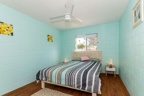 Charm & Comfort In This Ground Floor Unit With Water Views! Welsby Pde Bongaree - Accommodation VIC 6