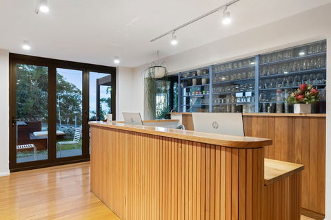 Hotel Nelson - Accommodation VIC 3