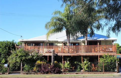 Five 3 Five - The Beachside Barracks - Accommodation VIC 0