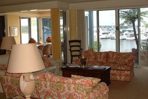 Sanctuary Cove Villas - Accommodation VIC 4