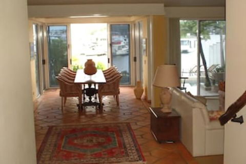 Sanctuary Cove Villas - Accommodation VIC 6
