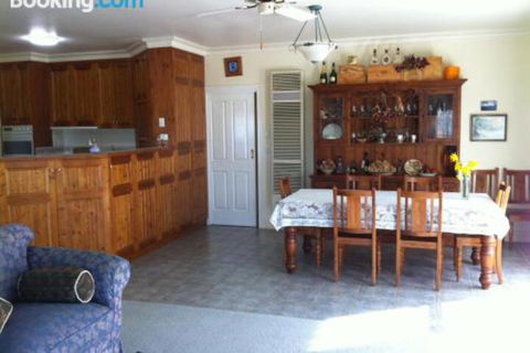 Birches Luxury Spa Chalets - Accommodation VIC 2