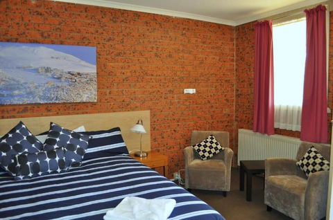 Merrijig Motor Inn Resort - Accommodation VIC 6
