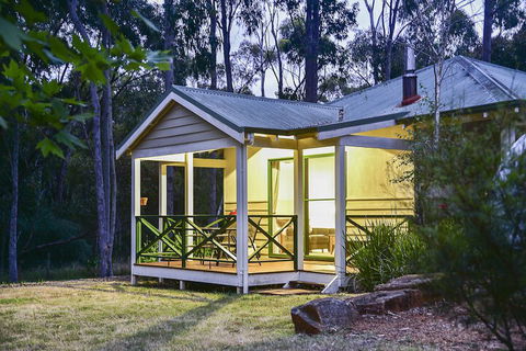 Bushy Lake Chalets - Accommodation VIC 1