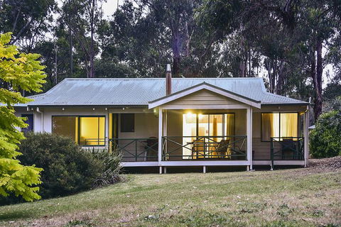 Bushy Lake Chalets - Accommodation VIC 2