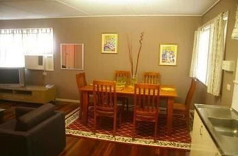 Ipswich City Motel - Accommodation VIC 3