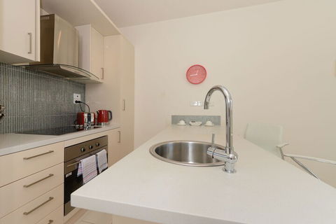Hobart Lodge - Accommodation VIC 5