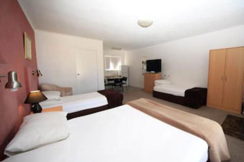Bella Villa Motor Inn - Accommodation VIC 5