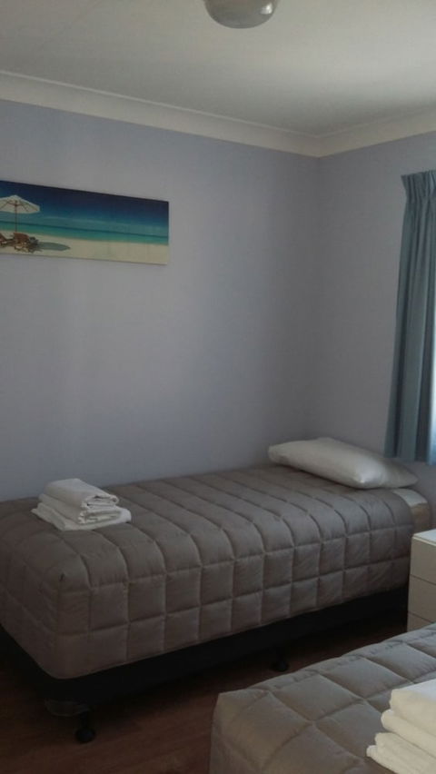 Forster Holiday Village - Accommodation VIC 3