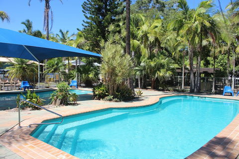 Lani's Holiday Island - Caravan Park - Accommodation VIC 3