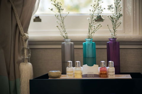 The Dudley Boutique Hotel - Accommodation VIC 3