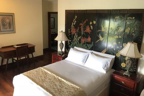 Daintree Manor Bed & Breakfast - Accommodation VIC 3