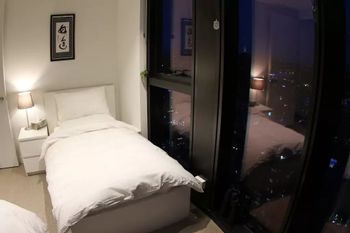 EQ Apartment - Accommodation VIC 4