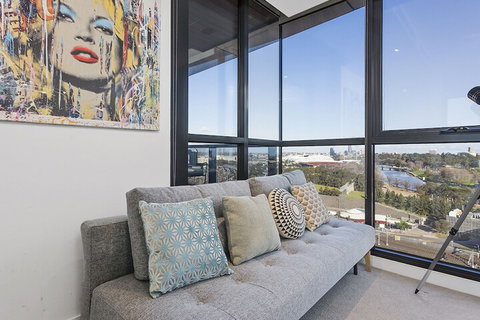 LAURENT Views Of MCG & Yarra River + Fed Square - Accommodation VIC 4