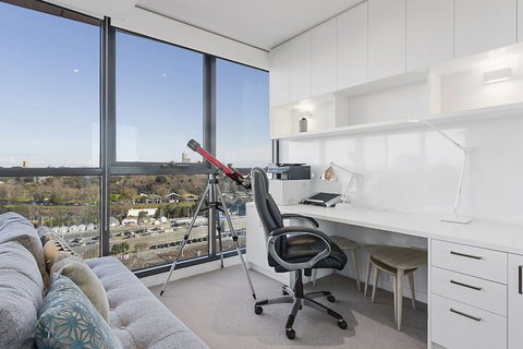 LAURENT Views Of MCG & Yarra River + Fed Square - Accommodation VIC 3