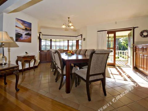 Fleur De Lys - Accommodation VIC 1