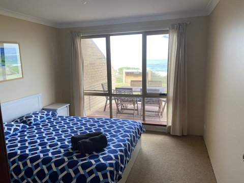 Lands Edge - Accommodation VIC 3