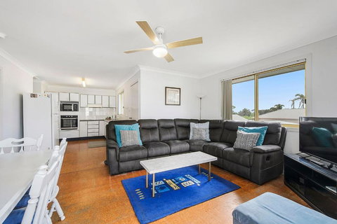 Bellhaven 1 17 Willow Street - Accommodation VIC 4