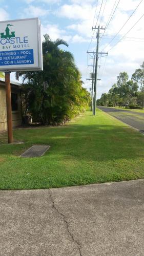 Sandcastle Motel Tin Can Bay - Accommodation VIC 4