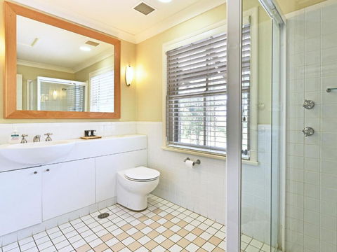 Villa Executive 2br Moscato Resort Condo Located Within Cypress Lakes Resort (nothing Is More Central) - Accommodation VIC 3