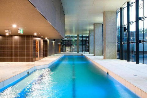 A Stylish 2BR CBD Apt With Beautiful City Views - Accommodation VIC 6