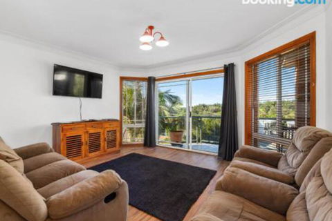 Surf Mist - Accommodation VIC 3