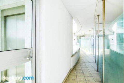 Bayline Beachfront Apartment No 4 - Accommodation VIC 1