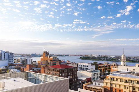 Boutique Apartment In Highly Sought After Arena - Accommodation VIC 4
