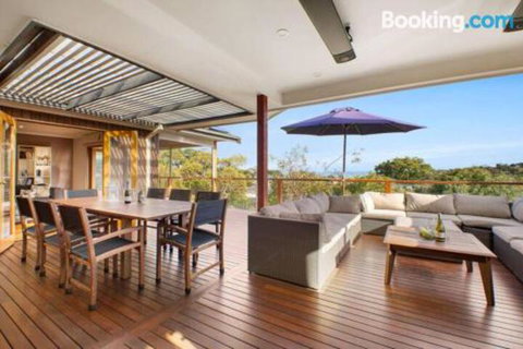 Acqua Vista Water View Fireplace Walk To Beach - Accommodation VIC 6