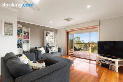 Acqua Vista Water View Fireplace Walk To Beach - Accommodation VIC 0