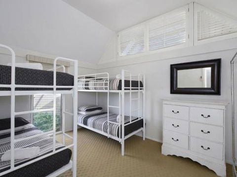 Ironbark Hill Retreat - Accommodation VIC 3