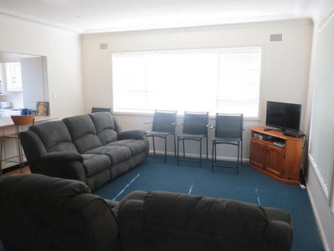 Cabenay 3 VIEWS ACROSS THE PARK - Accommodation VIC 3