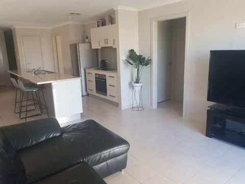 The Baltimore Family Home Getaway - Accommodation VIC 2