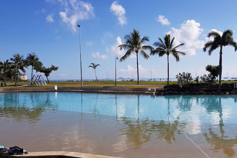 WHITSUNDAY Spacious & Comfortable Moments From Picturesque Boardwalk - Accommodation VIC 1