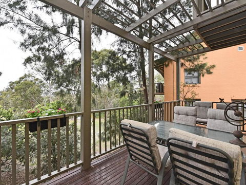 Villa Joie De Vie Located Within Cypress Lakes - Accommodation VIC 1