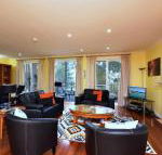 Villa Joie De Vie located within Cypress Lakes - Accommodation VIC