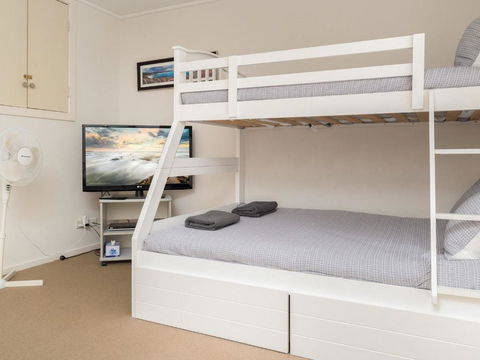 Dunsmore Lodge - Accommodation VIC 2