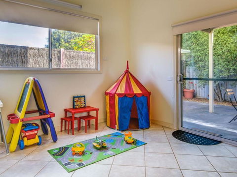 Cuttriss By The Beach - Accommodation VIC 1