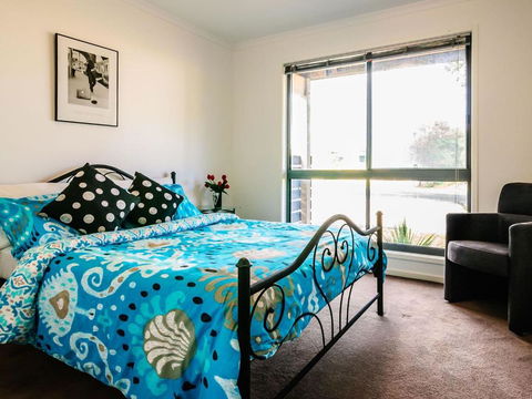 Left At The Penguins - Accommodation VIC 4