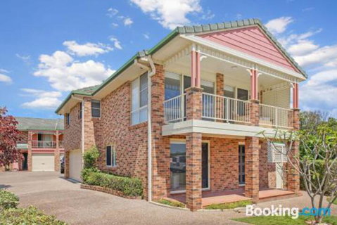 SEASCAPE An Enticing Lakeside Escape - Accommodation VIC 2