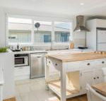 Licence to Chill - Accommodation VIC