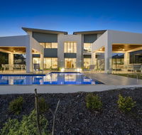 Luxury Canal Front Holiday House Raptor Pde Banksia Beach - Accommodation VIC