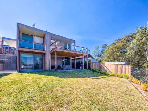 FAIRYTALE Gerroa 4pm Check Out Sundays - Accommodation VIC 1