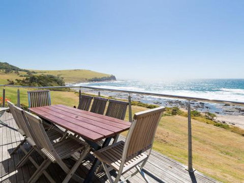 PENZANCE Gerroa Beachfront To Shelley Beach & 4pm Check Out Sundays - Accommodation VIC 4