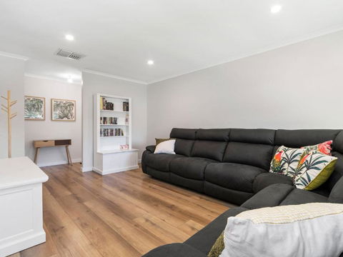 Rosebud Family Escape On Laurens - Accommodation VIC 4
