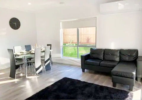 Brand New Home - 10min To Beach & Torquay - Accommodation VIC 2