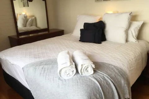 Home Near Shops & Beach - Accommodation VIC 0