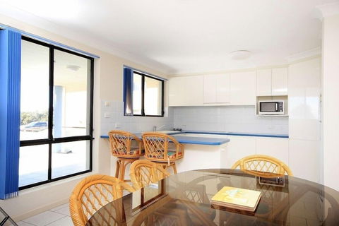 Hi Surf Unit 1 - Accommodation VIC 2